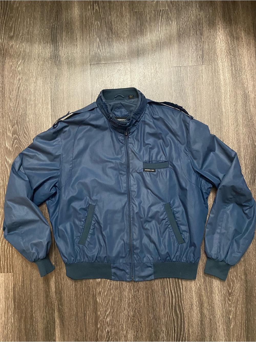 Vintage Member’s Only Men’s Blue Jacket Stand-Up Collar Satin Pockets 44